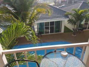 Coconut_palms_hotel_with_swimming_pool_Mahasarakham-double-room7